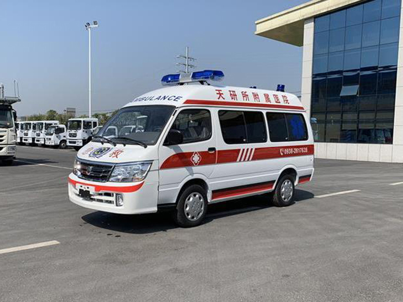 金杯海獅高頂運(yùn)輸型救護(hù)車