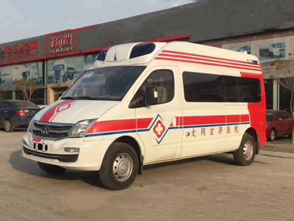 上汽大通V80長軸高頂救護(hù)車