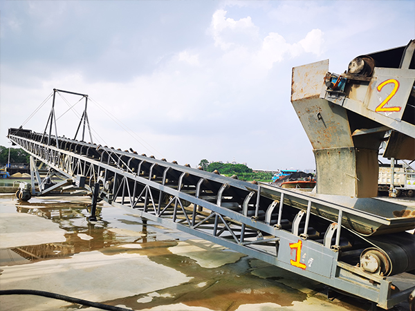 移動式皮帶輸送機(jī)有何優(yōu)勢？承通機(jī)械來告訴你